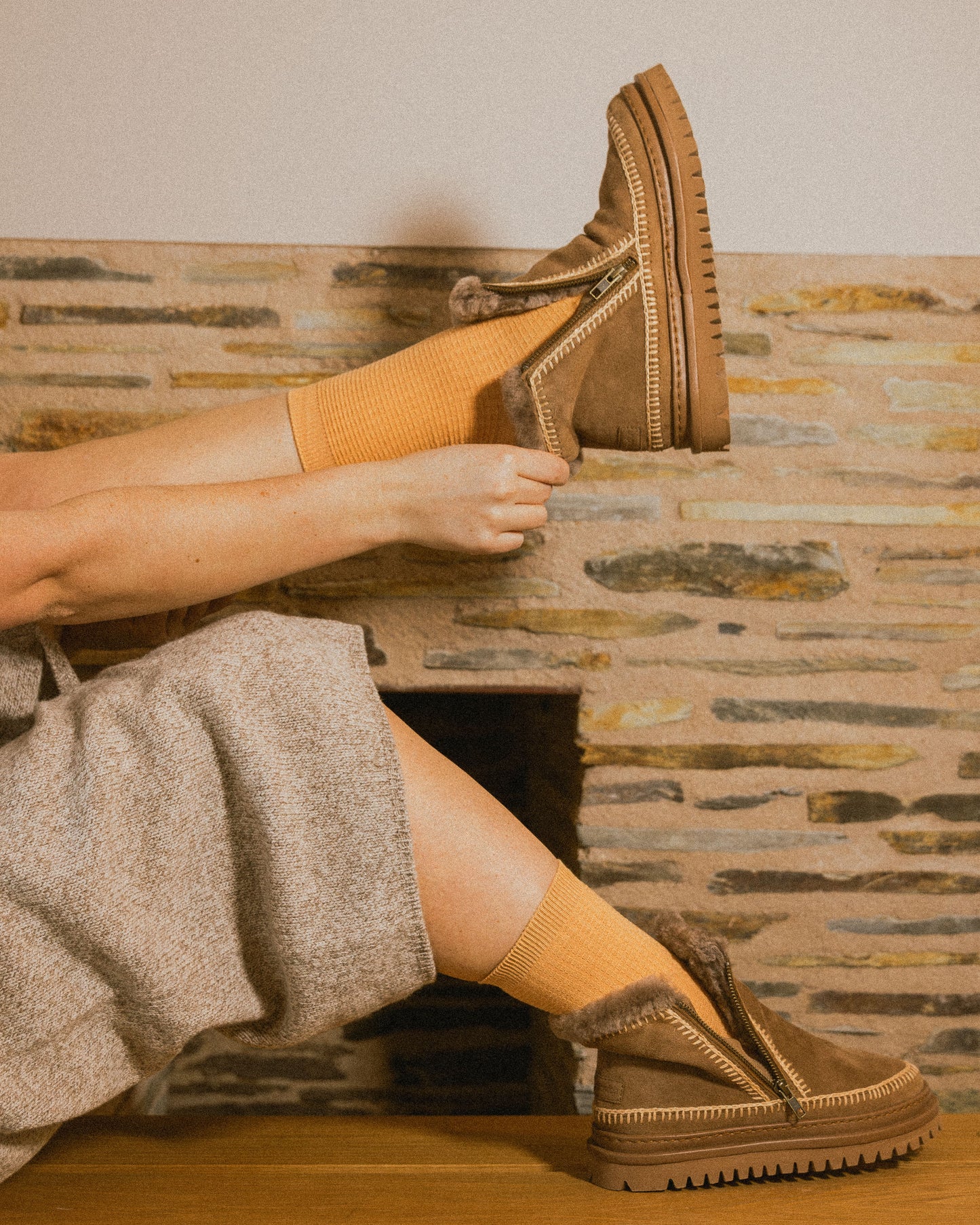 Summer Waffle Socks in Almond
